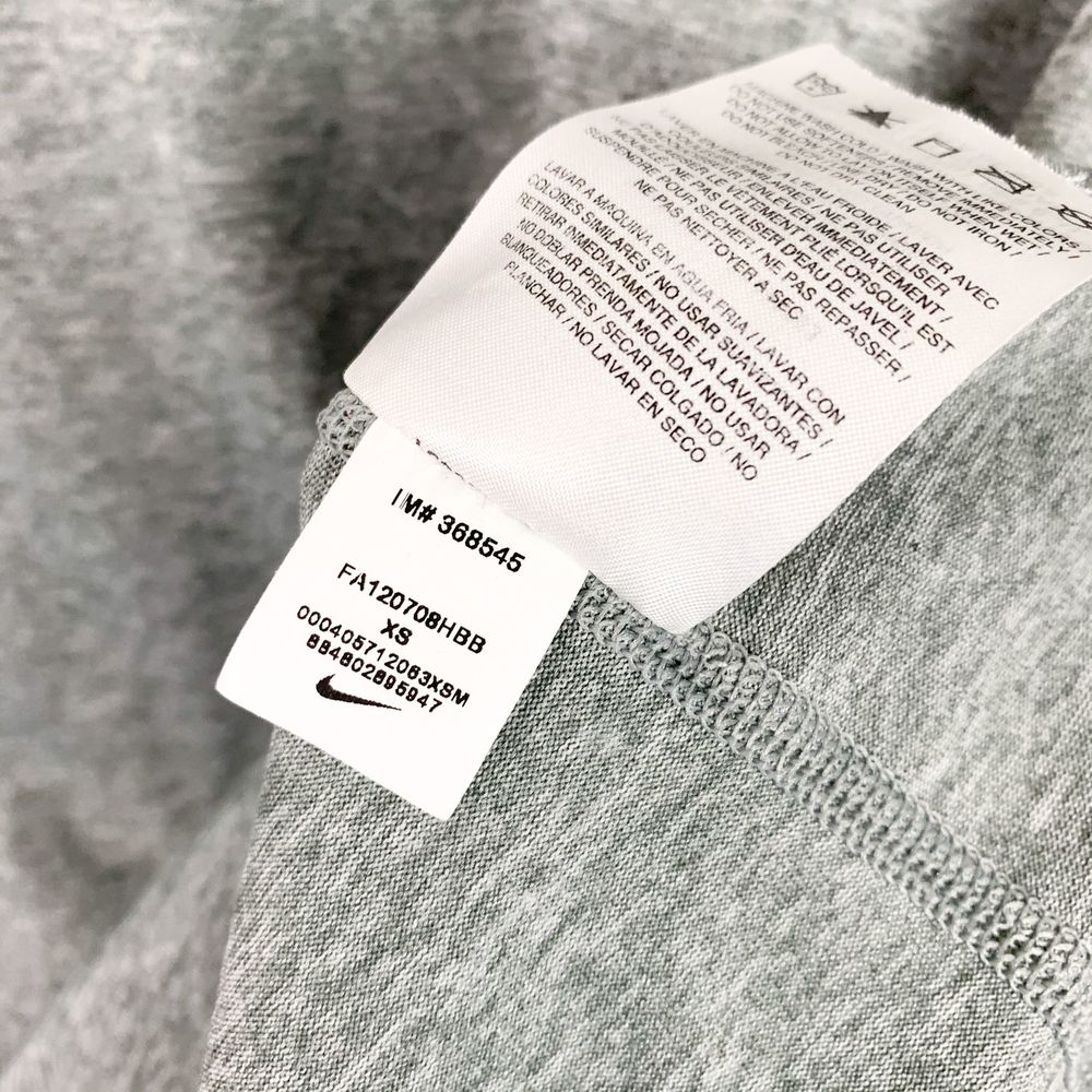 Nike Heathered Gray Crew Neck Short Sleeve T-Shirt - Picture 5 of 5